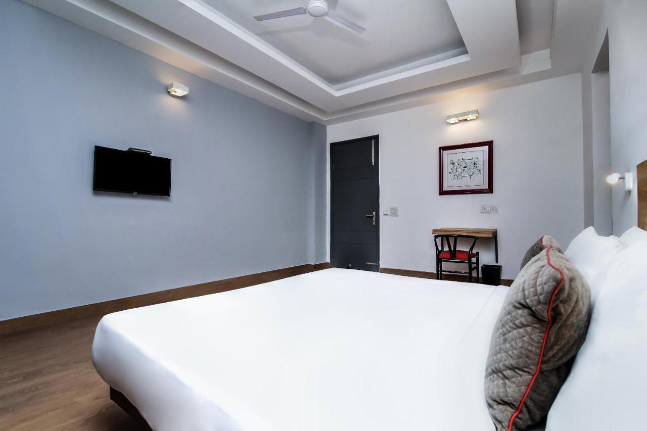 Oyo Townhouse 003 Southend Sohna Road Hotel คูร์เคาน์ ภายนอก รูปภาพ